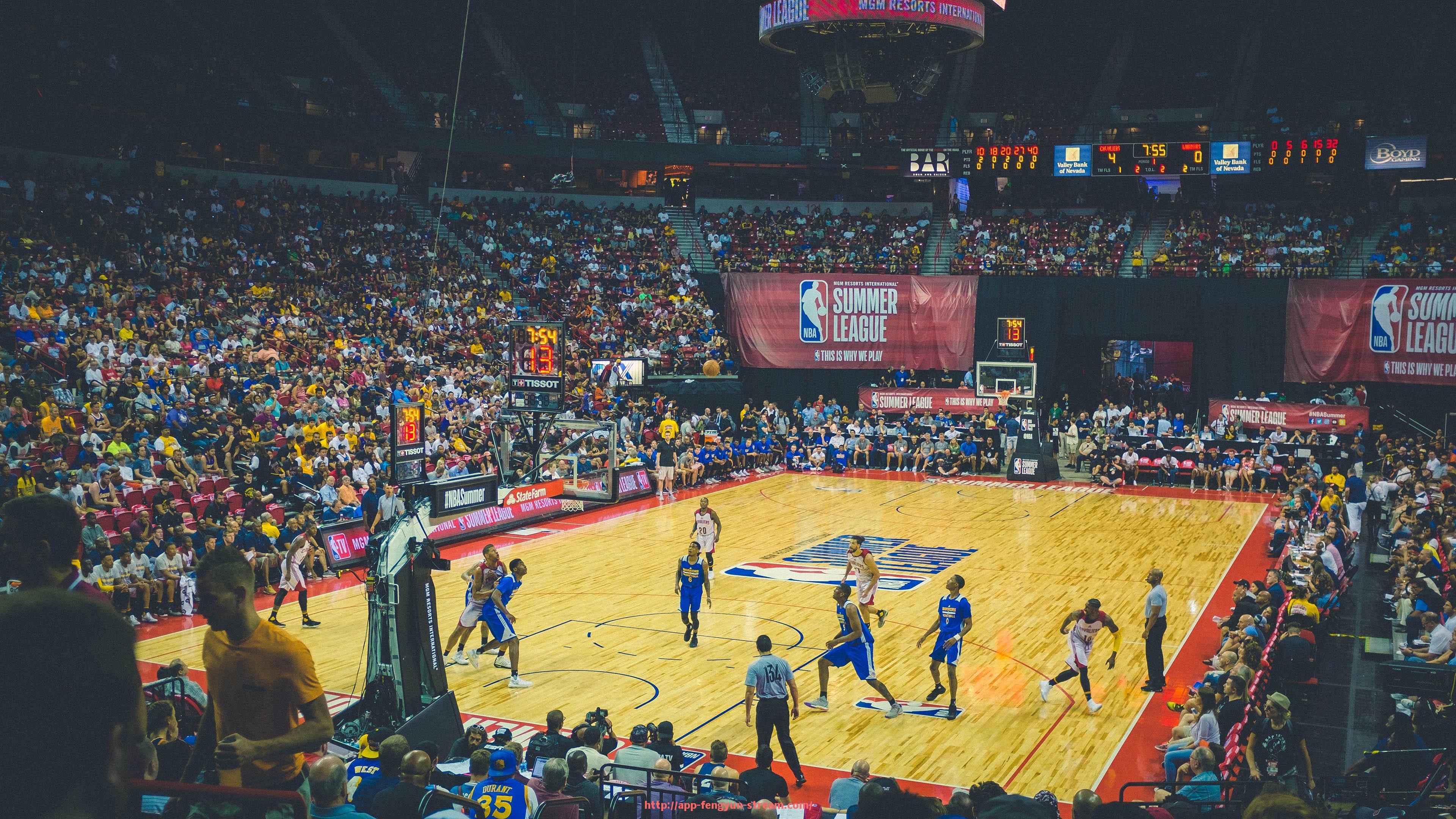 风云直播-2024年NBA交易截止日前最大的一笔多方交易细节解析